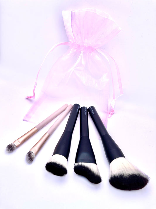 "A BRUSH OF PERFECTION" GIFT SET
